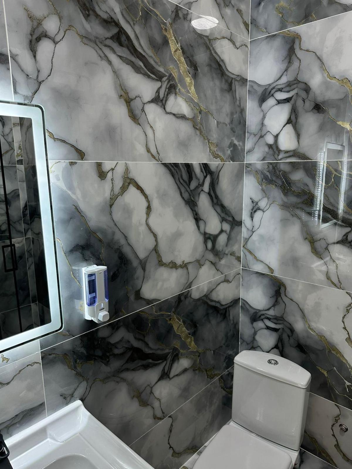 Апарт-Отель Amz Almaty Ngoại thất bức ảnh